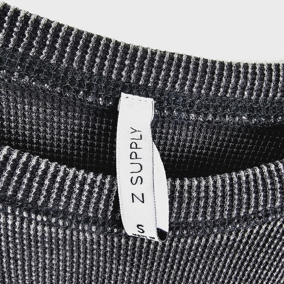 Z Supply Washed Out Black Textured Balloon Sleeve Shirt - Picture 3 of 6